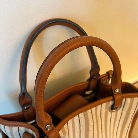 Simply Noelle Handbag leather & teak, brown, cream, black, & tan EUC! - Picture 7 of 16